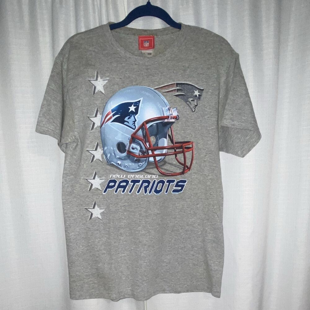 NFL New England Patriots Gray Graphic Shirt, Size M - National Football League